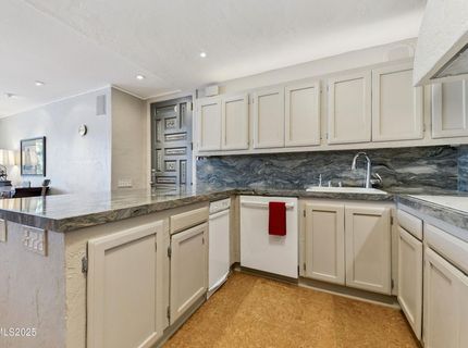 455 Lakeshore Boulevard, Unit 2B, Incline Village, NV 89451 Photo