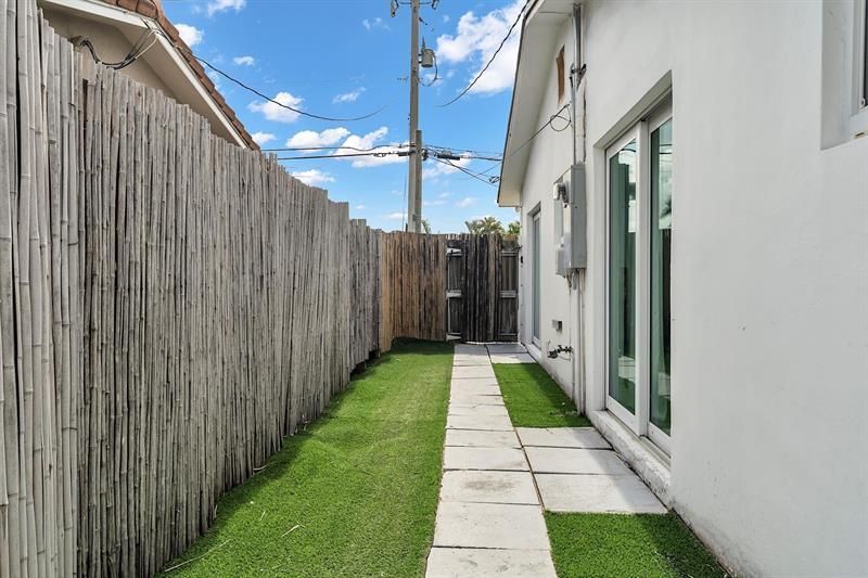 2233 SE 15th Street, Pompano Beach, FL 33062 Photo