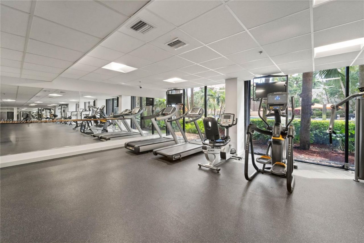 540 Brickell Key Dr, Unit 1406, Miami, FL 33131 Photo