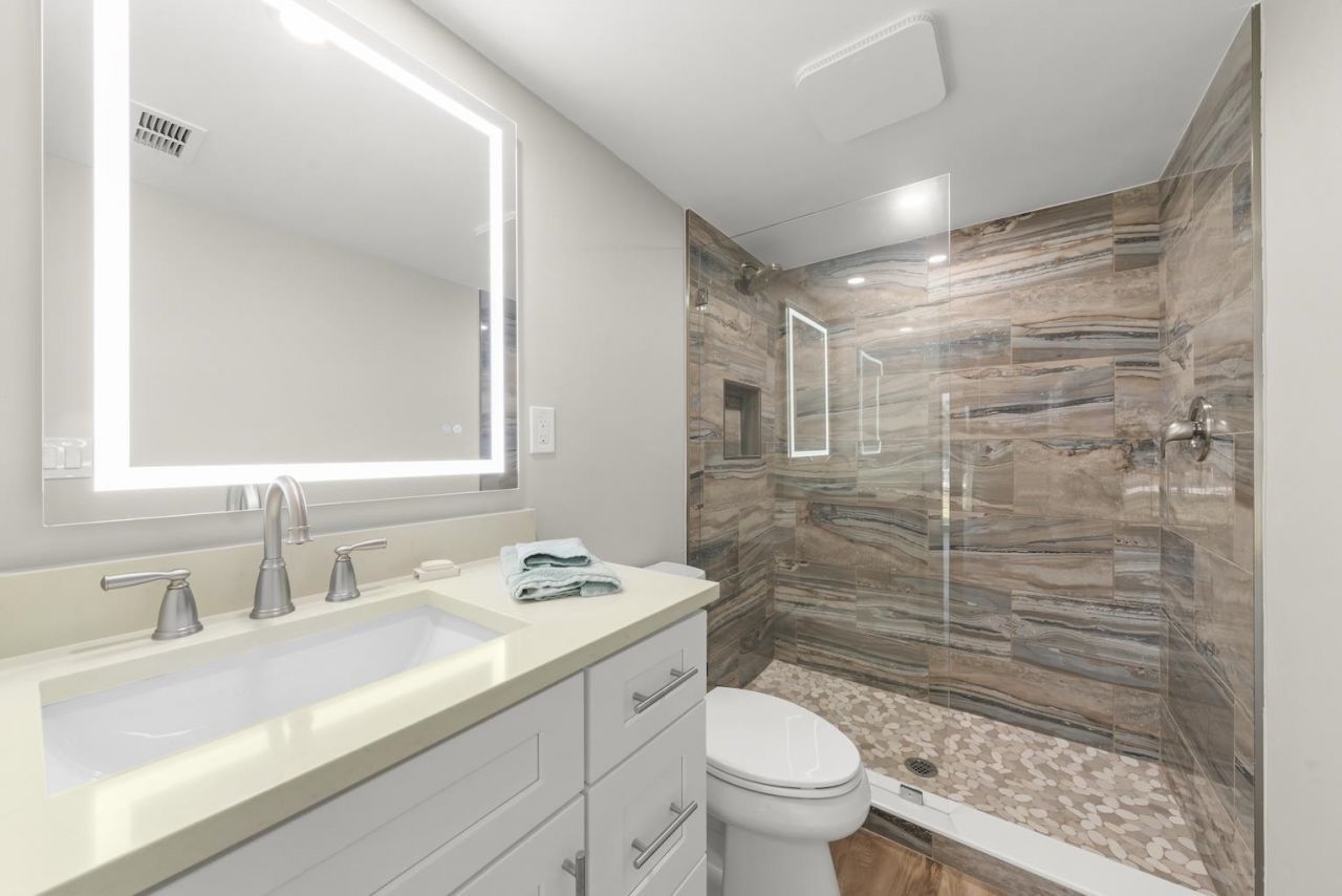 1610 Middle Gulf Dr, Unit C2, Sanibel, FL 33957 Photo