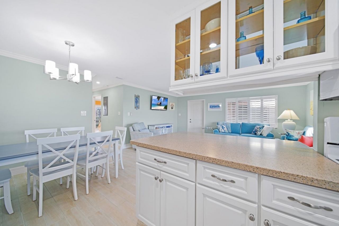 1610 Middle Gulf Dr, Unit D5, Sanibel, FL 33957 Photo