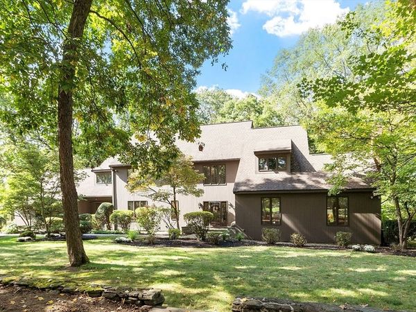 35 Bonny Ln, North Andover, MA 01845