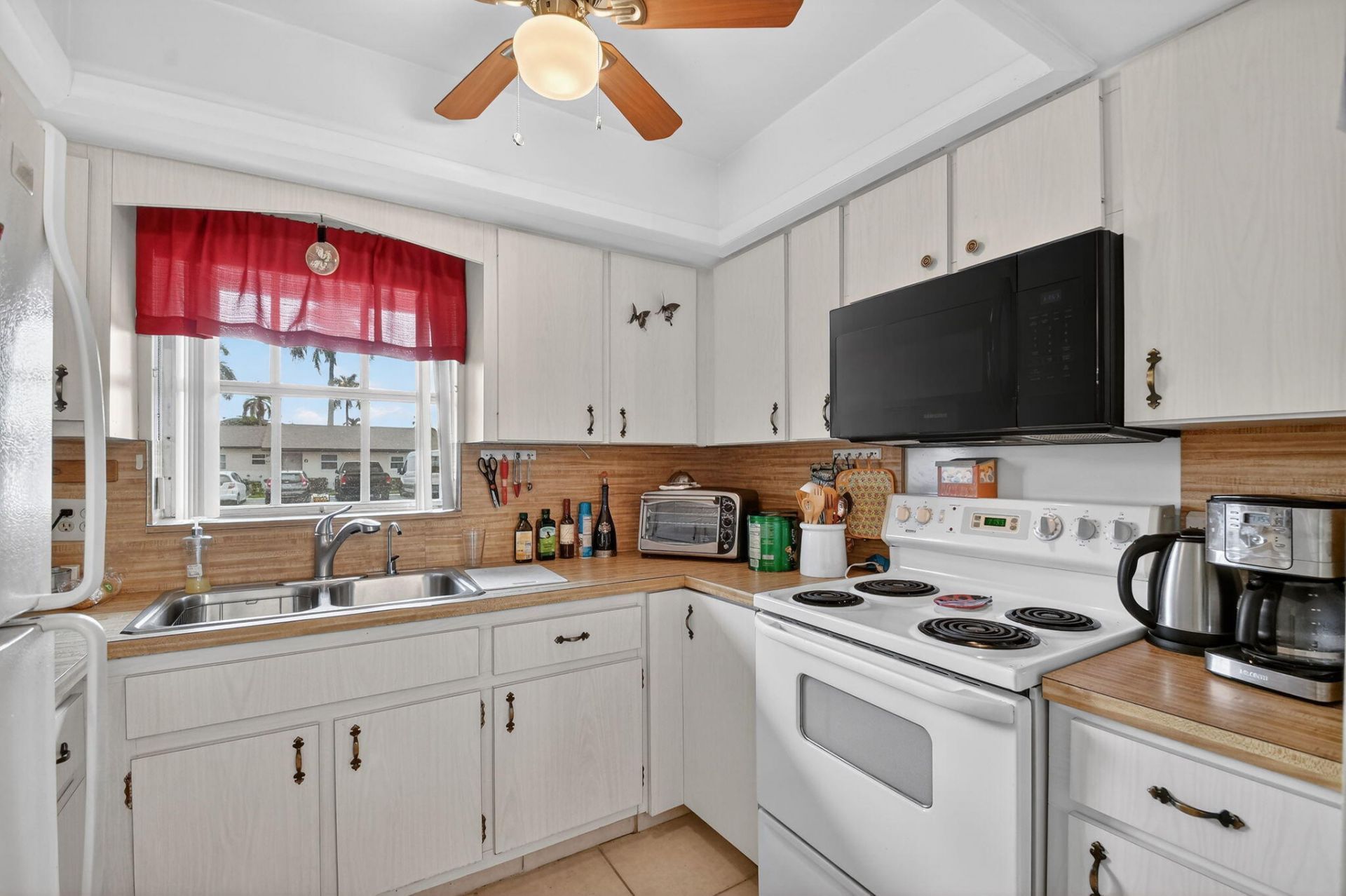 2771 E Ashley Drive, Unit D, West Palm Beach, FL 33415 Photo