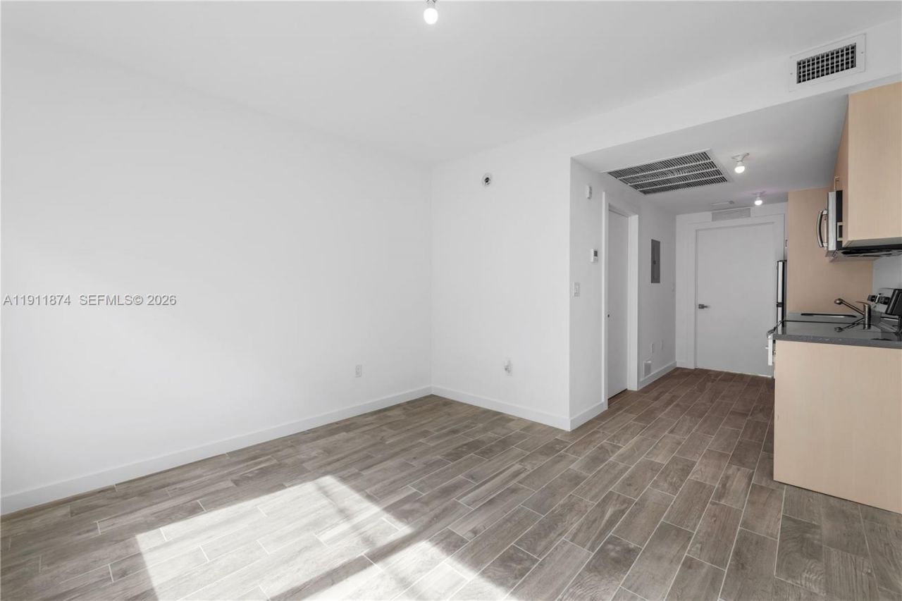 1035 Euclid Ave, Unit 25, Miami Beach, FL 33139 Photo