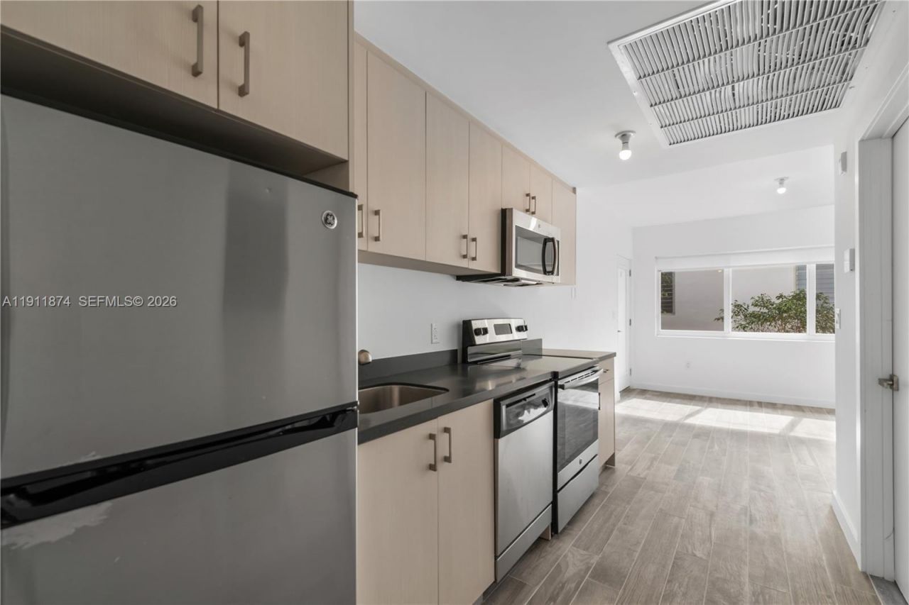 1035 Euclid Ave, Unit 25, Miami Beach, FL 33139 Photo