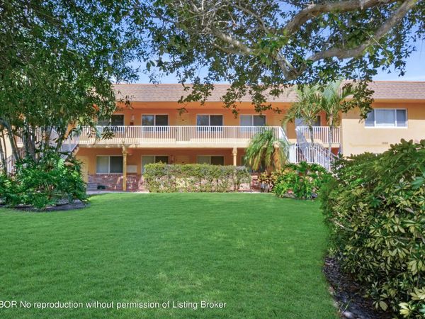 1000 NE 9Th Avenue, Unit 8, Delray Beach, FL 33483