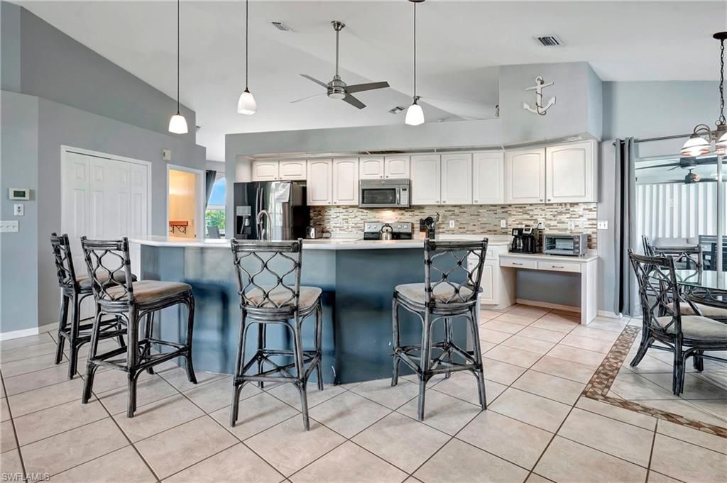 2128 SW 8th Ct, Cape Coral, FL 33991 Photo