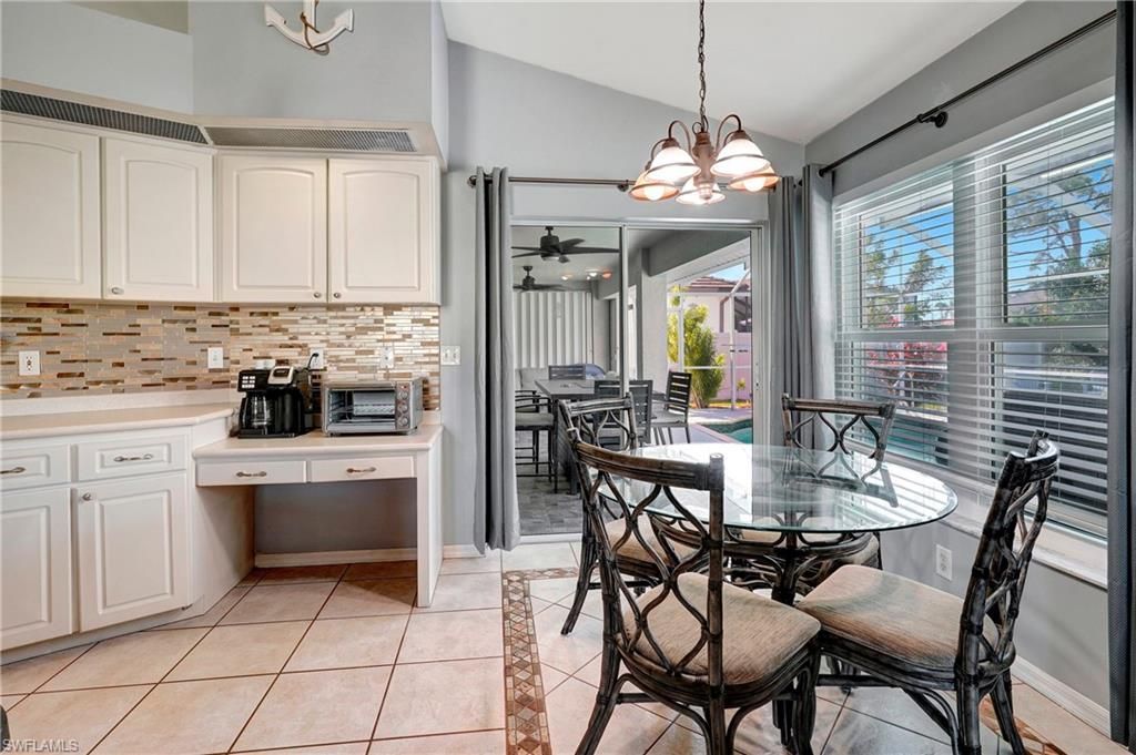 2128 SW 8th Ct, Cape Coral, FL 33991 Photo