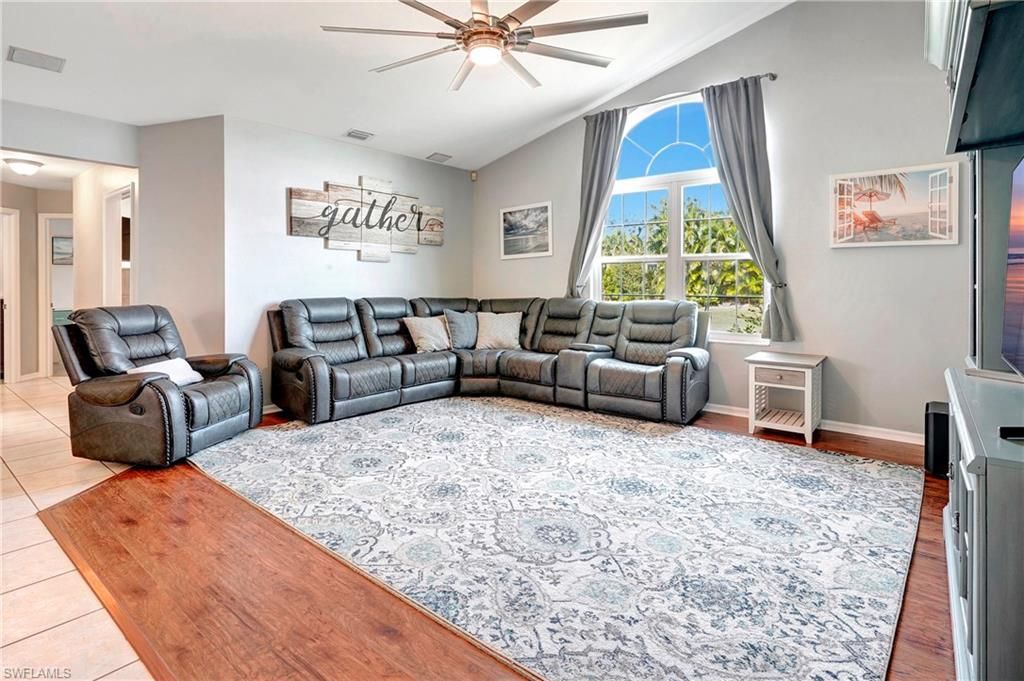 2128 SW 8th Ct, Cape Coral, FL 33991 Photo