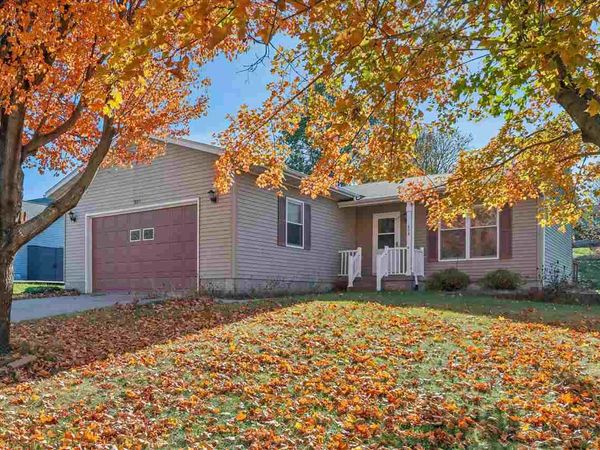 203 Tracy Lane, Williamsburg, IA 52361