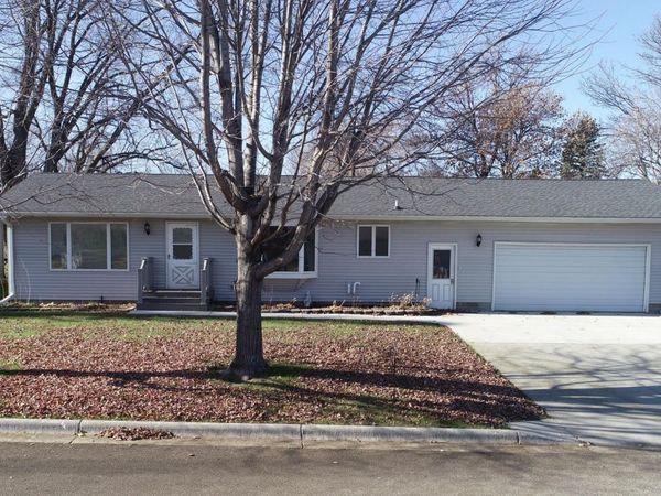 314 10th Ave SE, Elbow Lake, MN 56531