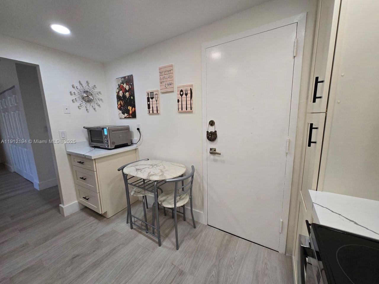 300 Bayview Dr, Unit 1611, Sunny Isles Beach, FL 33160 Photo