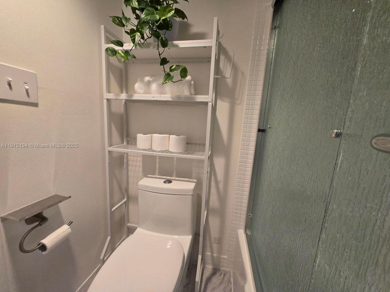 300 Bayview Dr, Unit 1611, Sunny Isles Beach, FL 33160 Photo