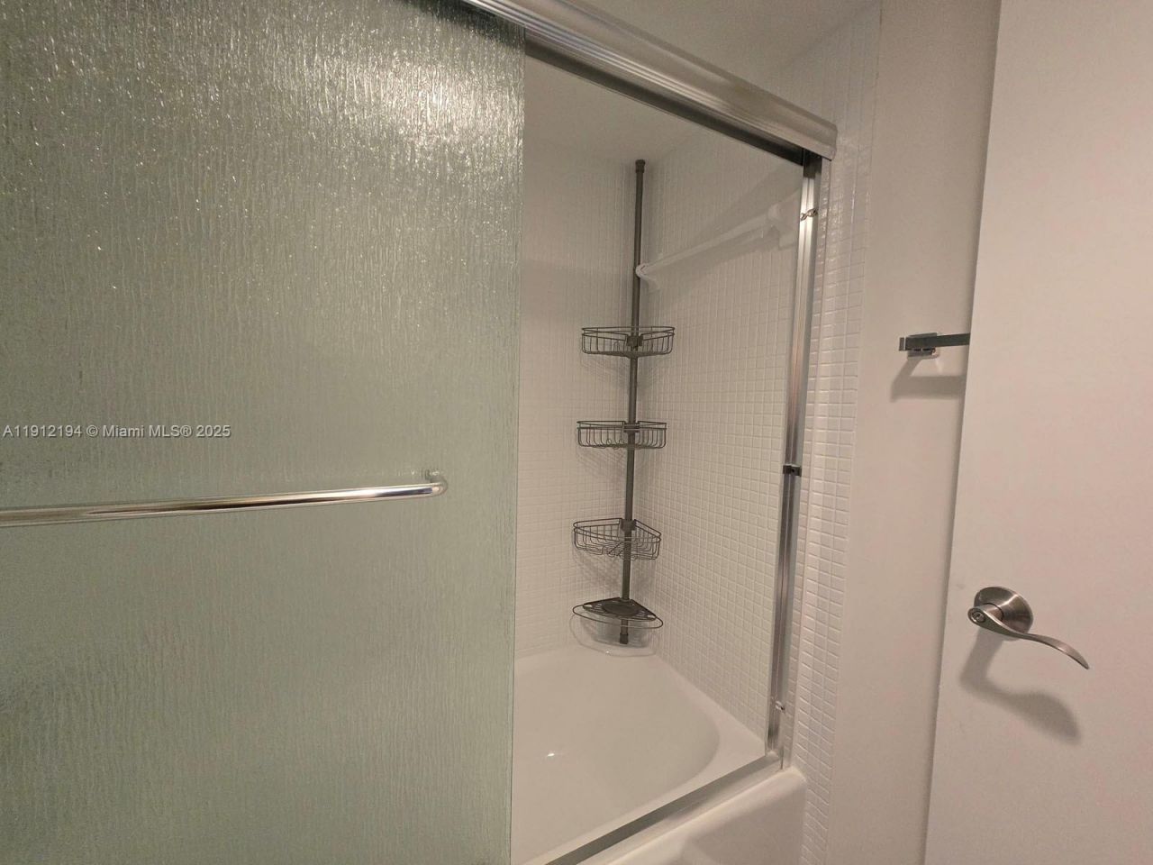 300 Bayview Dr, Unit 1611, Sunny Isles Beach, FL 33160 Photo