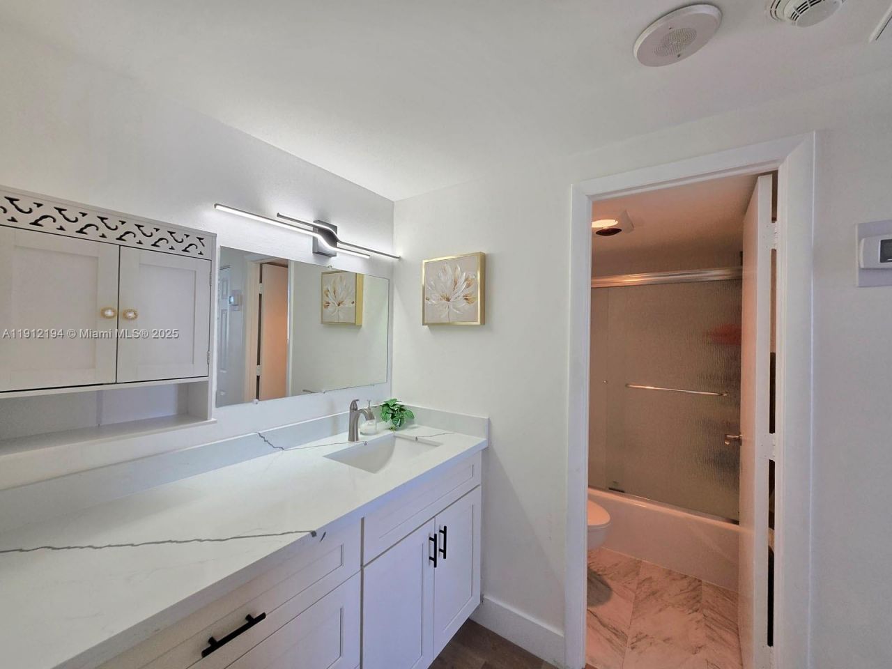 300 Bayview Dr, Unit 1611, Sunny Isles Beach, FL 33160 Photo