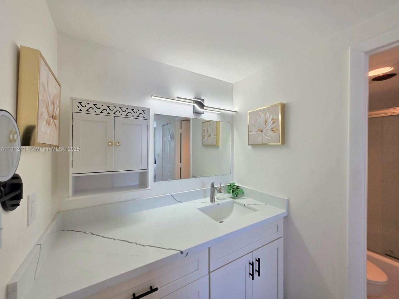 300 Bayview Dr, Unit 1611, Sunny Isles Beach, FL 33160 Photo