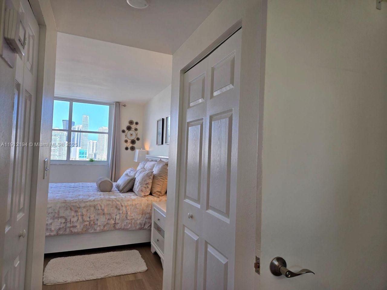 300 Bayview Dr, Unit 1611, Sunny Isles Beach, FL 33160 Photo