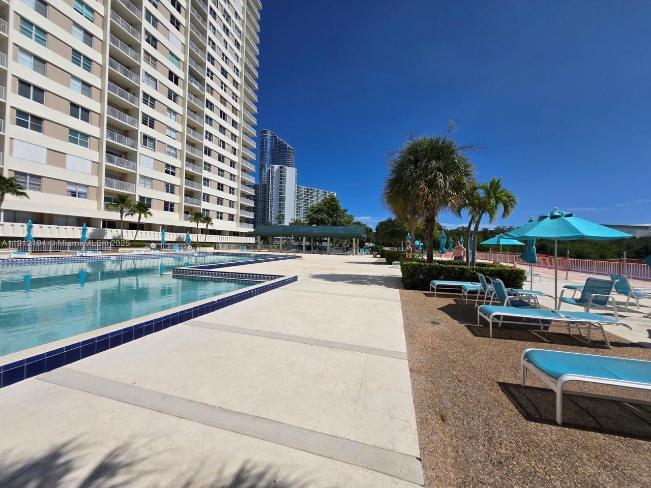 300 Bayview Dr, Unit 1611, Sunny Isles Beach, FL 33160 Photo