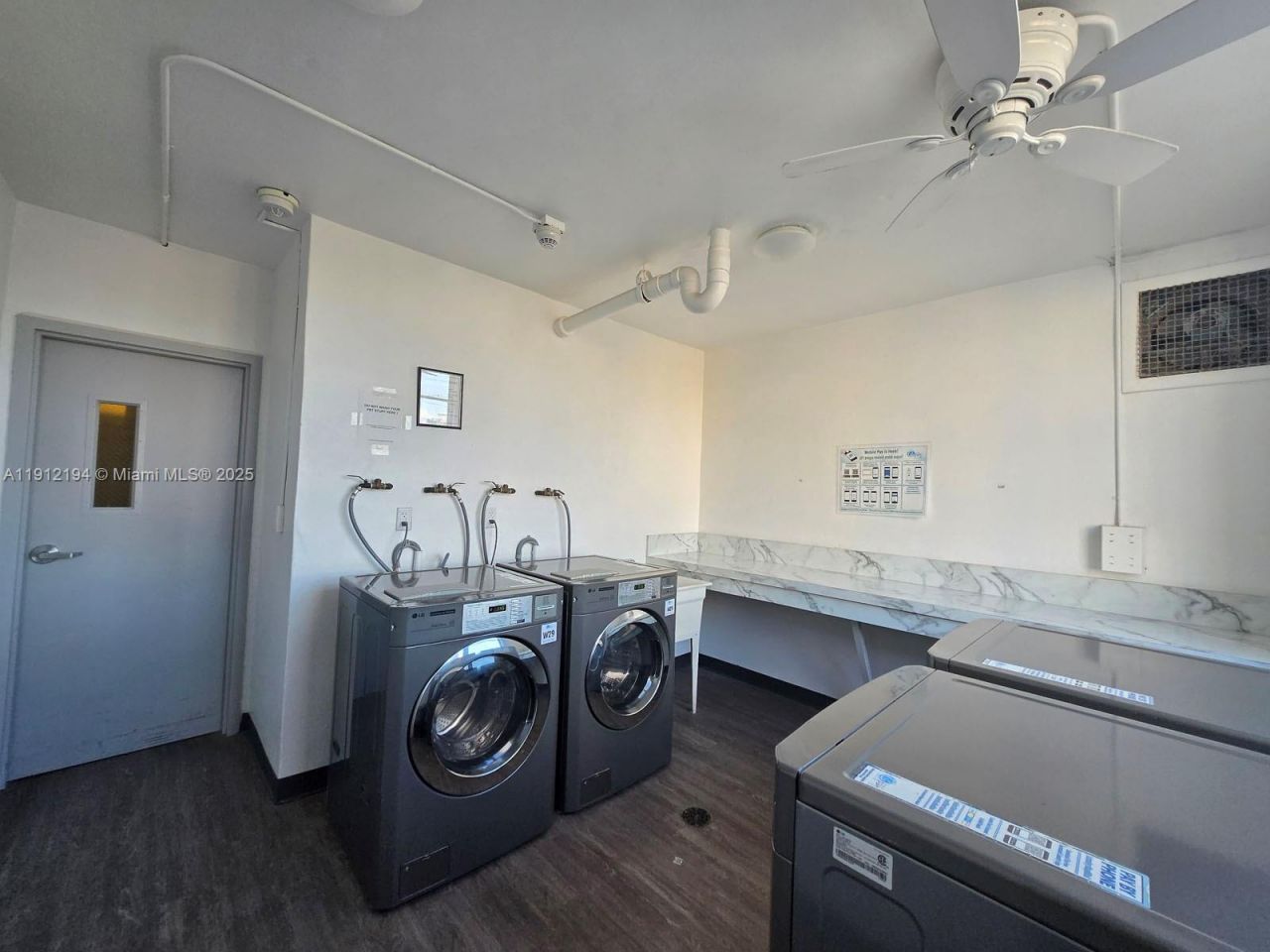 300 Bayview Dr, Unit 1611, Sunny Isles Beach, FL 33160 Photo