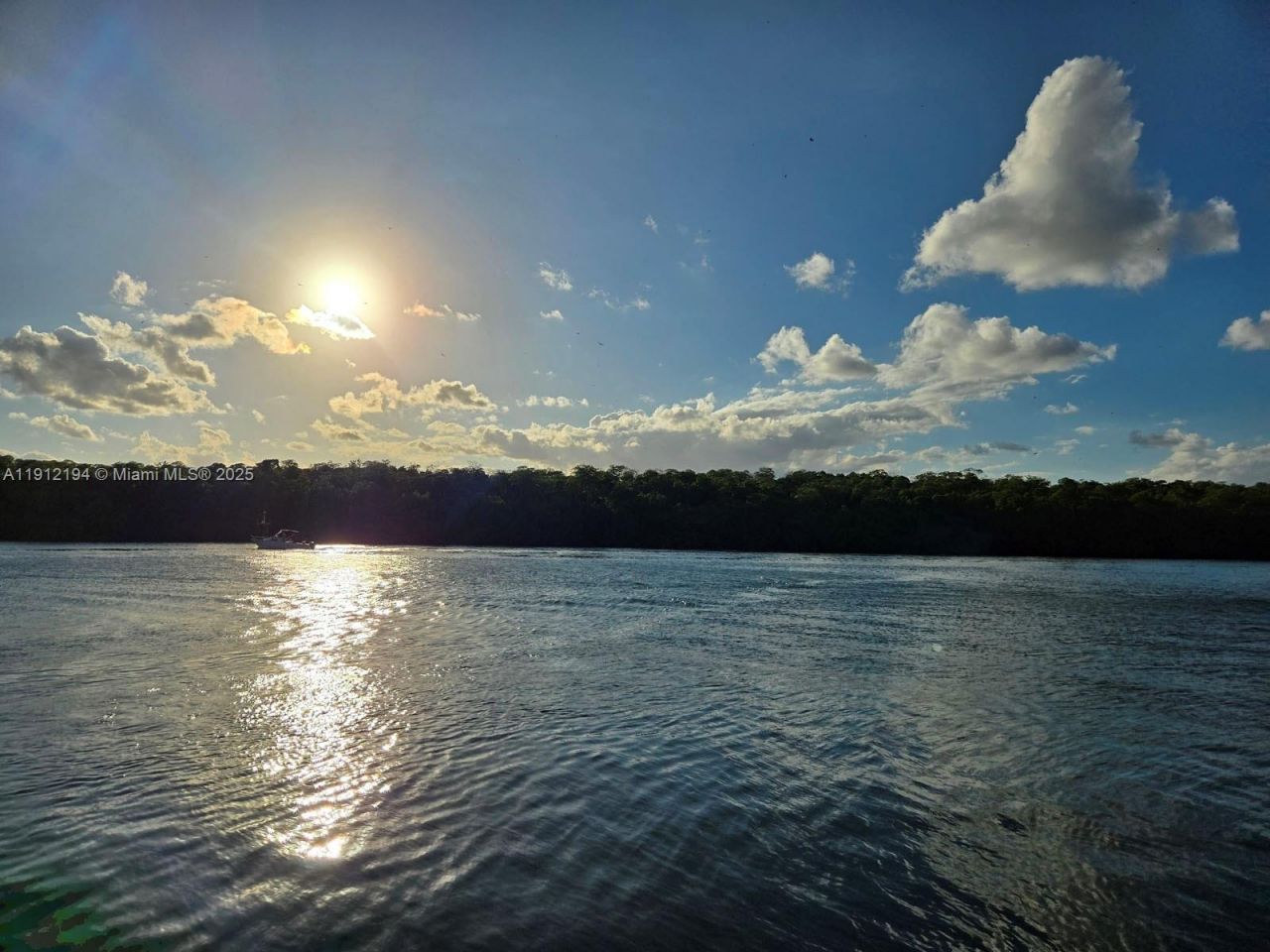 300 Bayview Dr, Unit 1611, Sunny Isles Beach, FL 33160 Photo