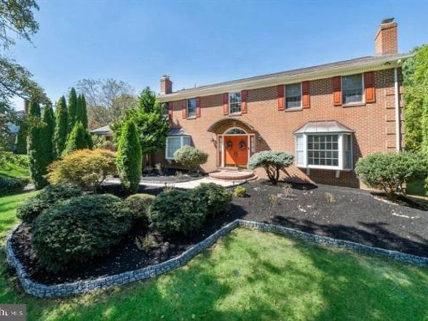 253 PEOPLES WAY, HOCKESSIN, DE 19707