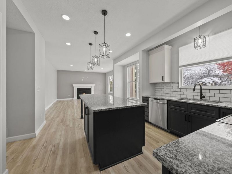 847 Claytonbend Drive, Galloway, OH 43119 Photo 11