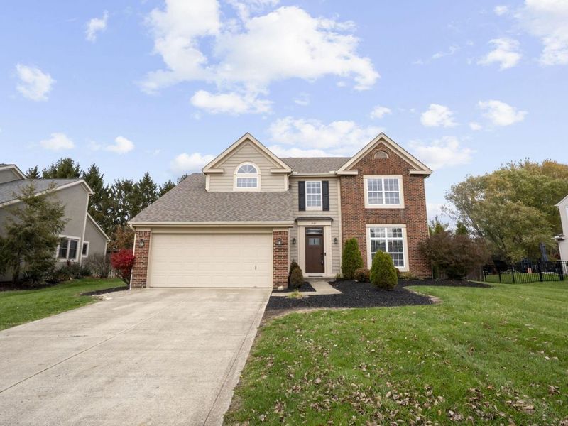 847 Claytonbend Drive, Galloway, OH 43119 Photo 2