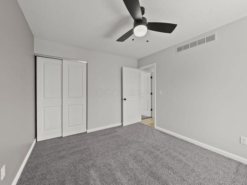 847 Claytonbend Drive, Galloway, OH 43119 Photo 32