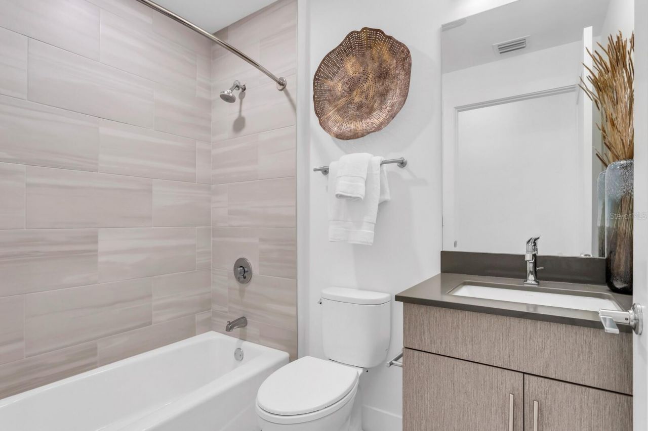 1709 N Tamiami Trail, Unit 503, Sarasota, FL 34234 Photo