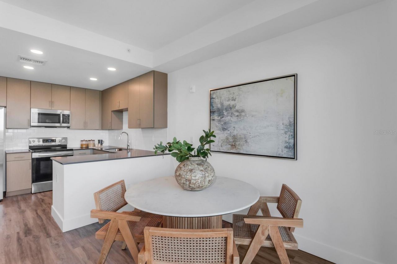 1709 N Tamiami Trail, Unit 503, Sarasota, FL 34234 Photo