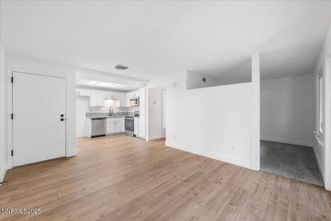 2136 Roundhouse Road, Sparks, NV 89431 Photo