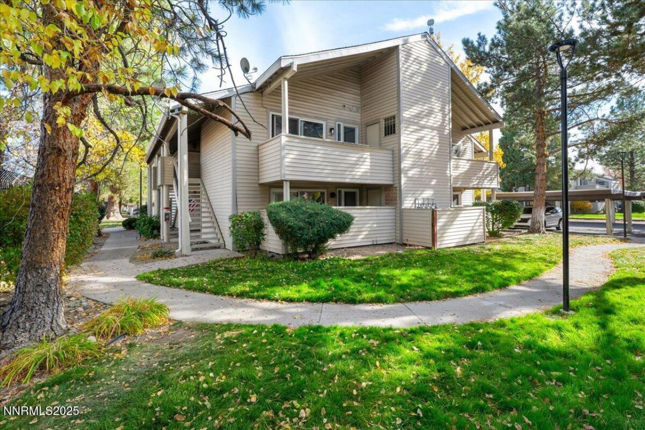 2136 Roundhouse Road, Sparks, NV 89431 Photo