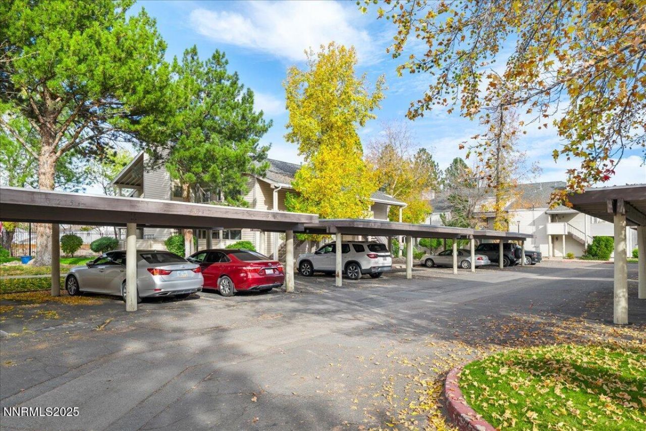 2136 Roundhouse Road, Sparks, NV 89431 Photo