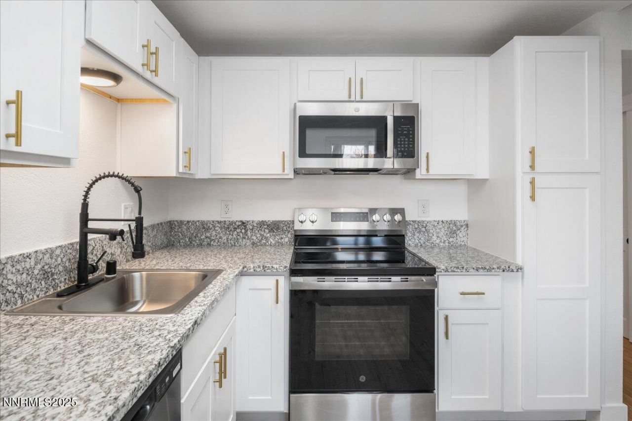 2136 Roundhouse Road, Sparks, NV 89431 Photo