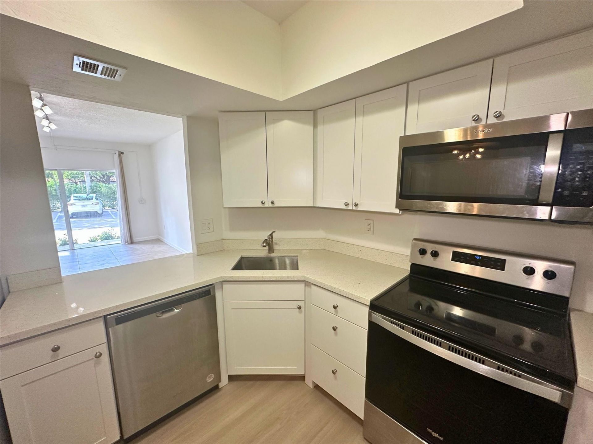 50 SW 3rd Ave, Unit 110, Boca Raton, FL 33432 Photo