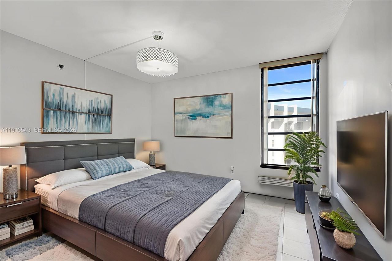 9686 Fontainebleau Blvd, Unit 507, Miami, FL 33172 Photo