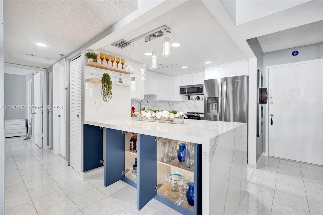 9686 Fontainebleau Blvd, Unit 507, Miami, FL 33172 Photo