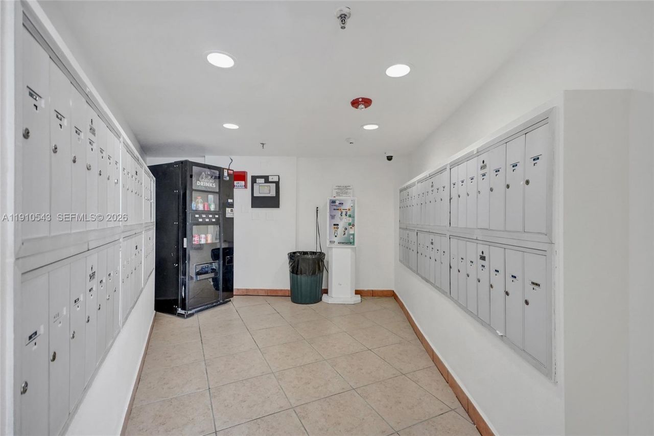 9686 Fontainebleau Blvd, Unit 507, Miami, FL 33172 Photo