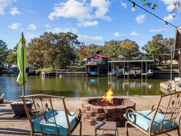 104 Oakcrest Court, Trinidad, TX 75163