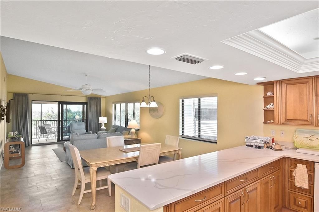 1919 Olde Middle Gulf Dr, Unit 106, Sanibel, FL 33957 Photo