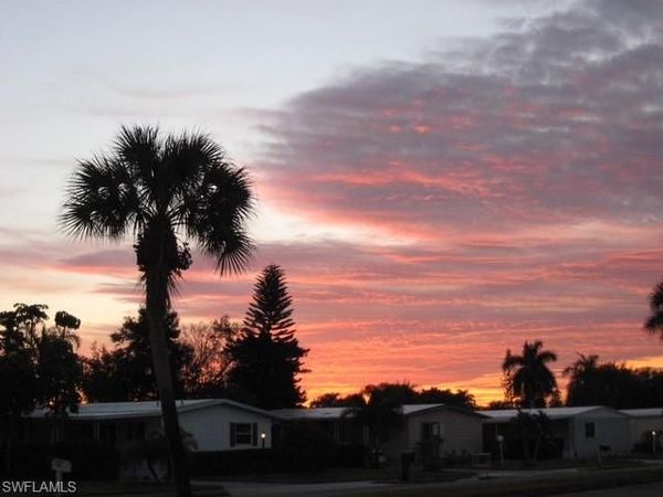 611 Charlemagne BLVD, NAPLES, FL 34112