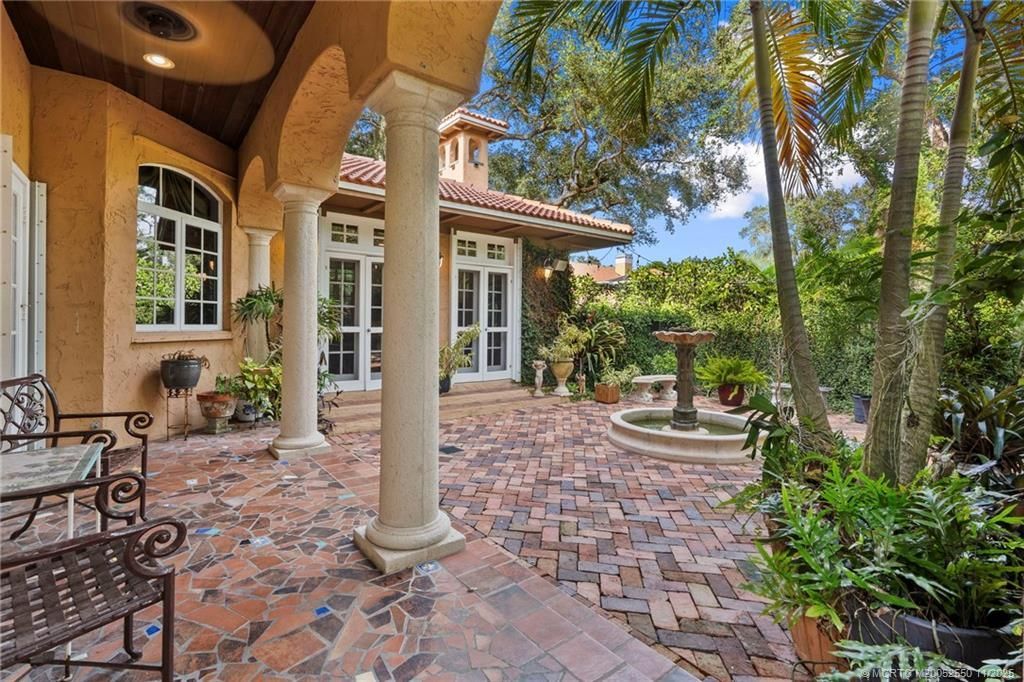 2 Sabal Court, Sewalls Point, FL 34996 Photo