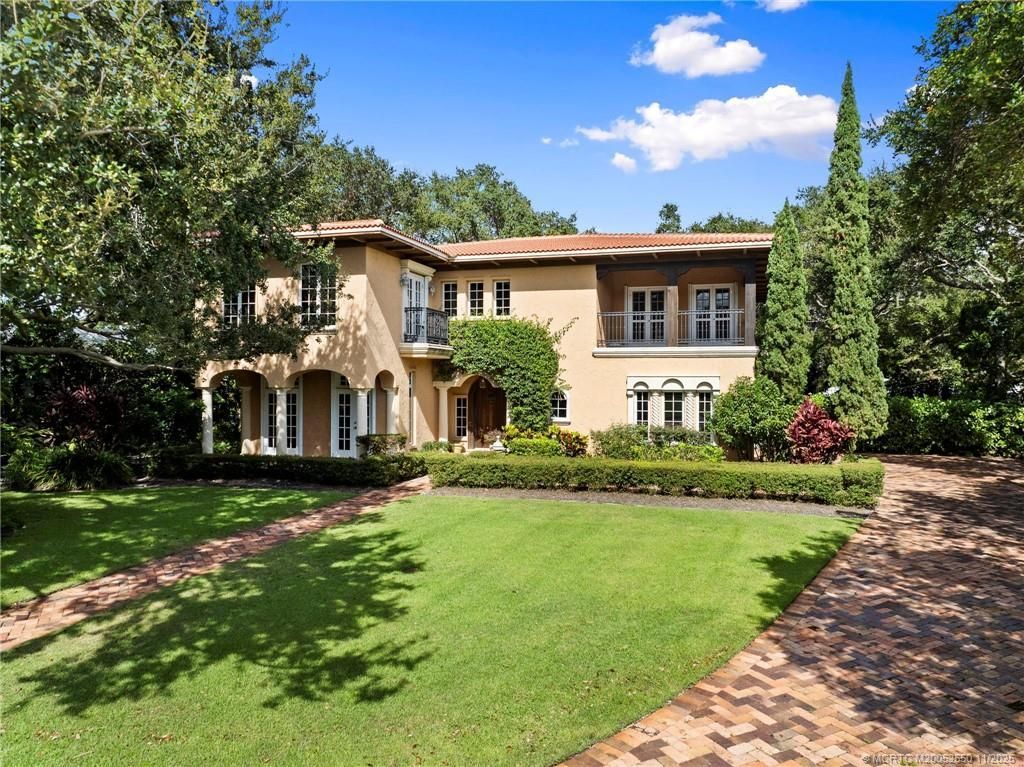 2 Sabal Court, Sewalls Point, FL 34996 Photo