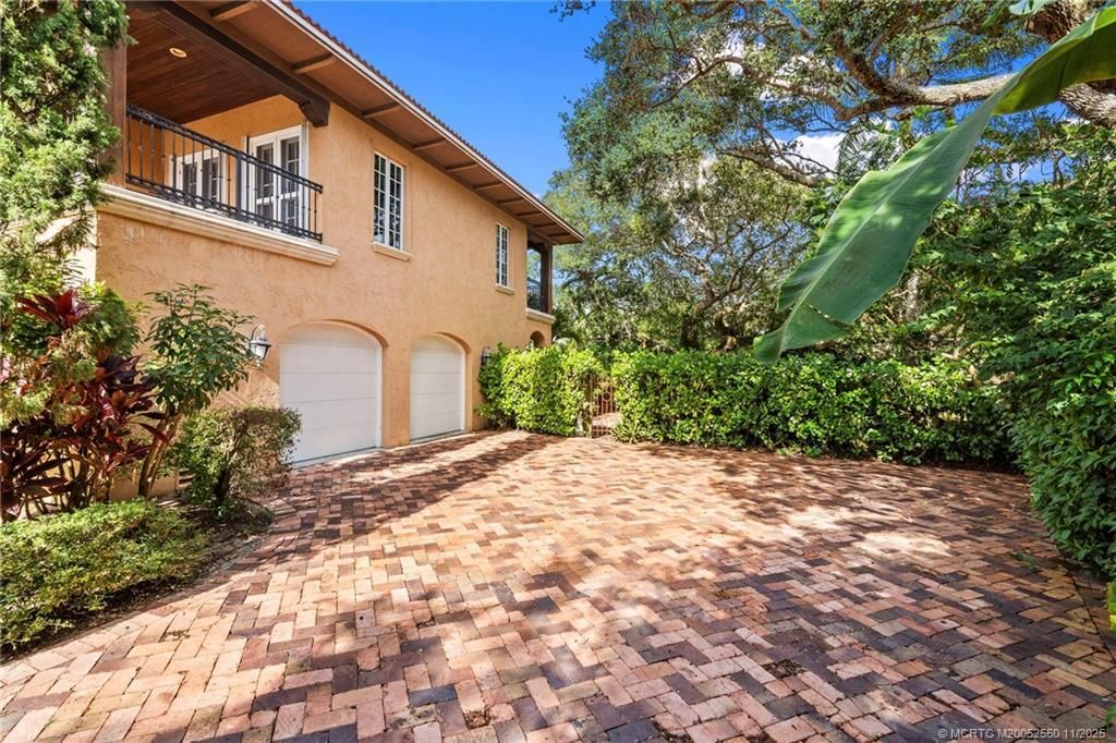 2 Sabal Court, Sewalls Point, FL 34996 Photo