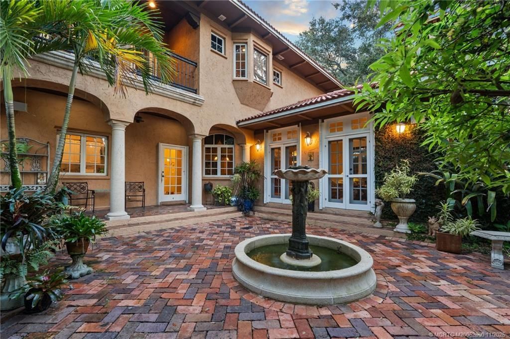 2 Sabal Court, Sewalls Point, FL 34996 Photo