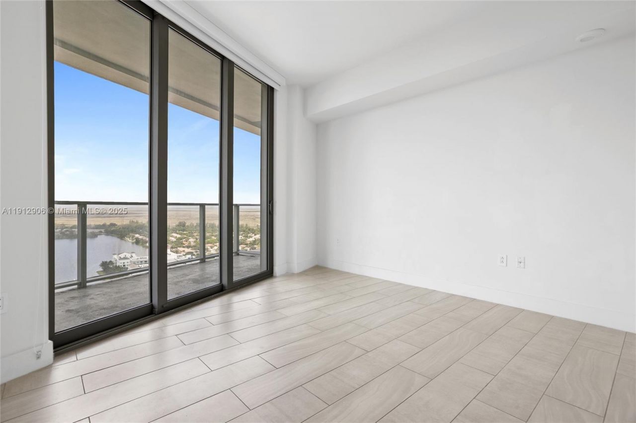 2000 Metropica Way, Unit 2504, Sunrise, FL 33323 Photo