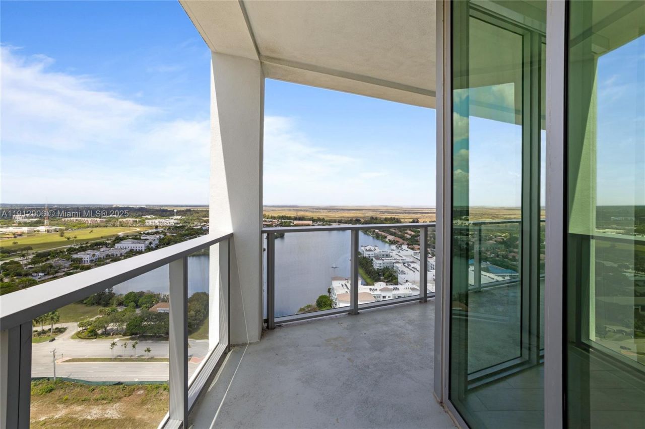 2000 Metropica Way, Unit 2504, Sunrise, FL 33323 Photo