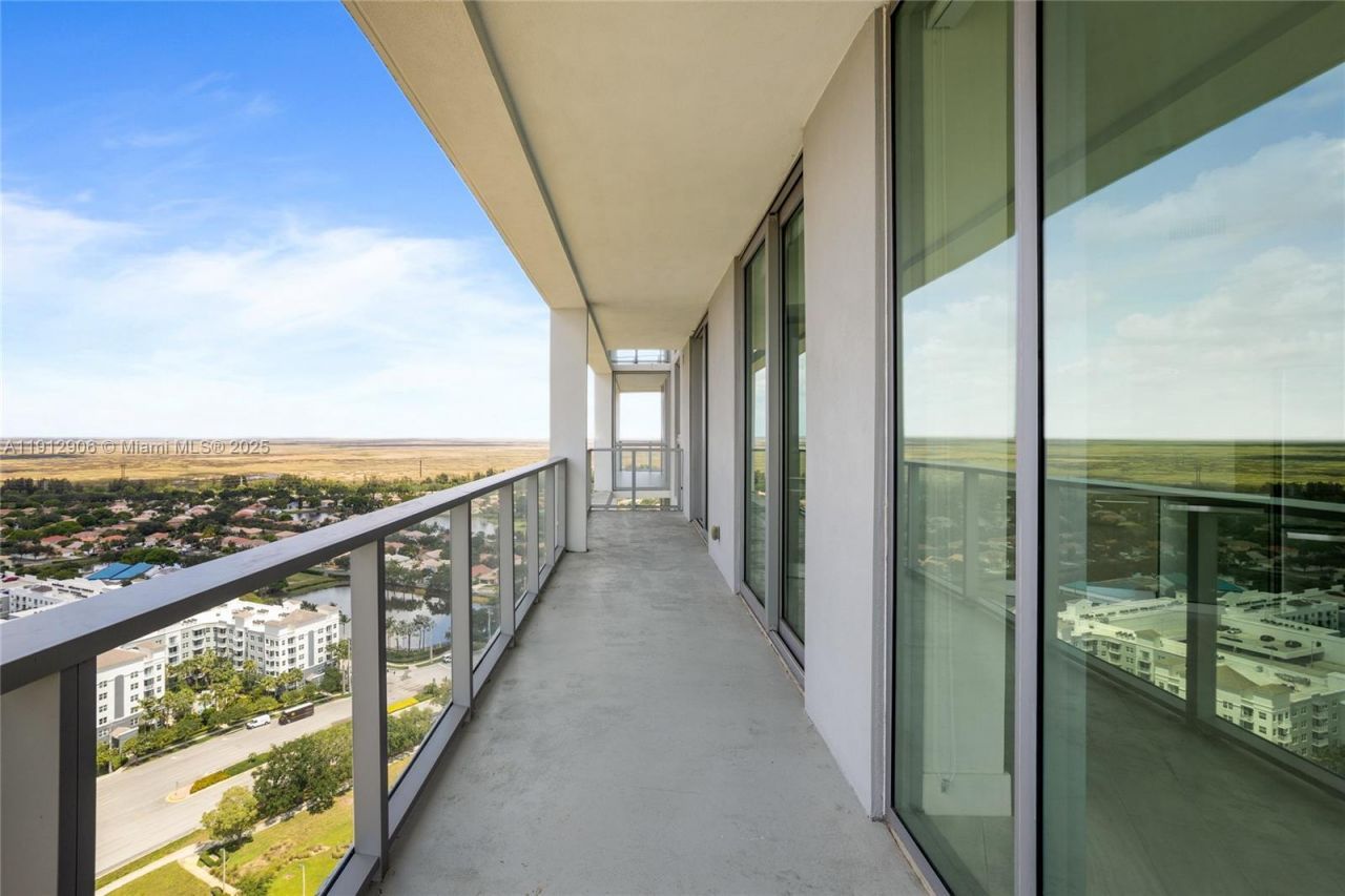 2000 Metropica Way, Unit 2504, Sunrise, FL 33323 Photo