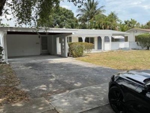 3807 Garfield St, Hollywood, FL 33021