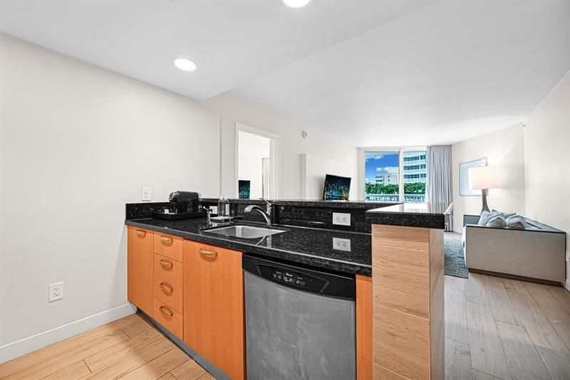 505 N Ft Lauderdale Bch Boulevard, Unit 713, Fort Lauderdale, FL 33304 Photo